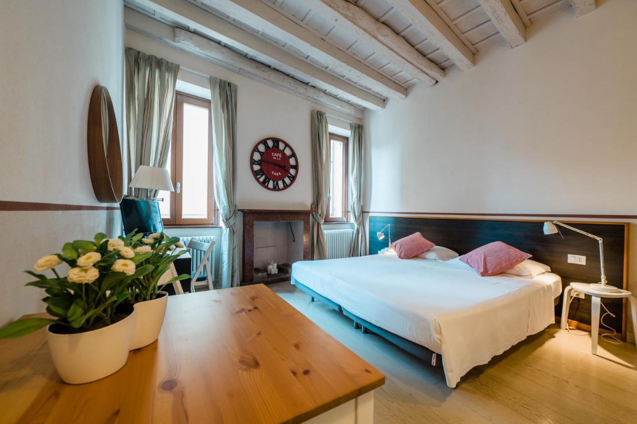 Art Street Studio Apartment แบร์กาโม ภายนอก รูปภาพ