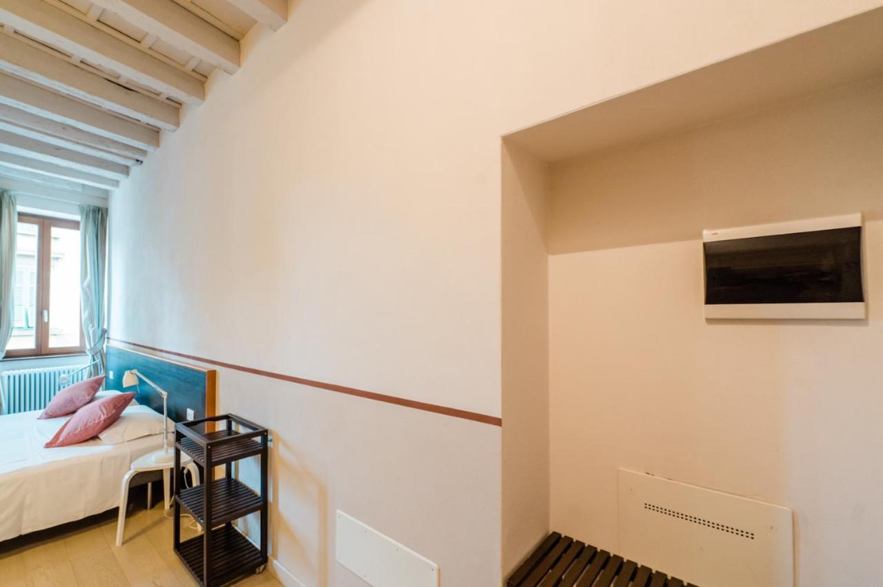 Art Street Studio Apartment แบร์กาโม ภายนอก รูปภาพ
